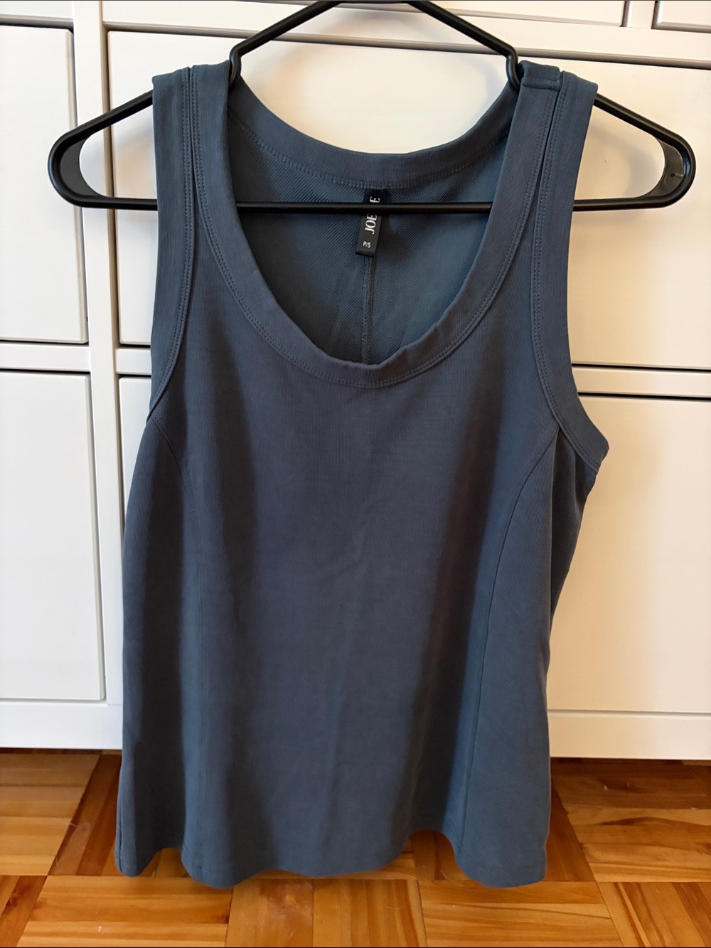 Women's Sleeveless Cotton Tank Top - bowery